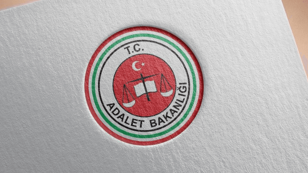 Adalet Bakanlığı 15 bin personel alımı için başvuru tarihleri merak ediliyor