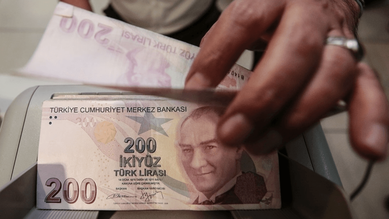 Maaşlara ara zam ve asgari ücret artışı gündemde