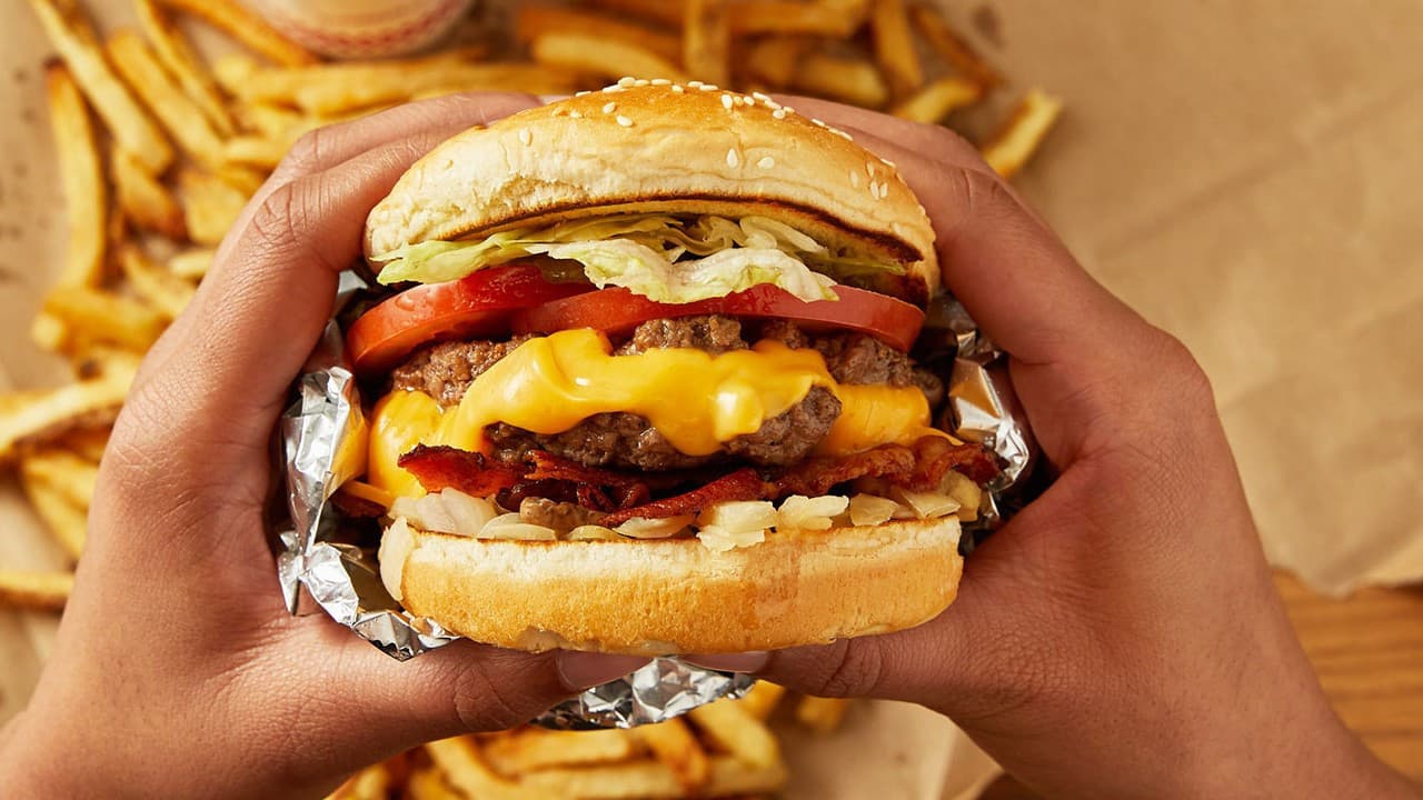 Five Guys, Türkiye'ye gelmeden önce ABD'de şubelerini kapatıyor