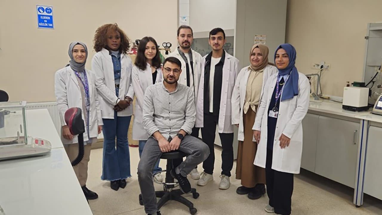 TÜBİTAK, akciğer ve kolorektal kanser için yeni molekül projesini destekliyor