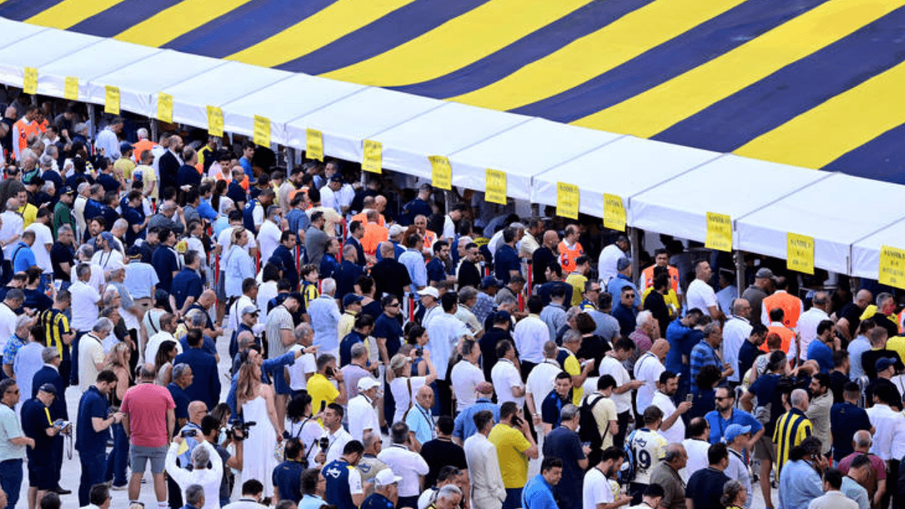 Fenerbahçe başkanlık seçimi tarihi ve adayları merak ediliyor