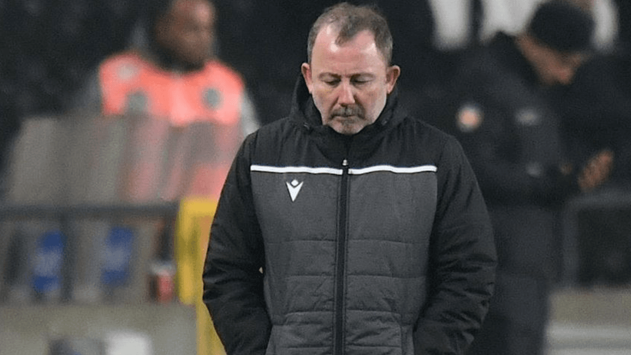 Sergen Yalçın'ın Beşiktaş'taki geleceği belirsizliğini koruyor