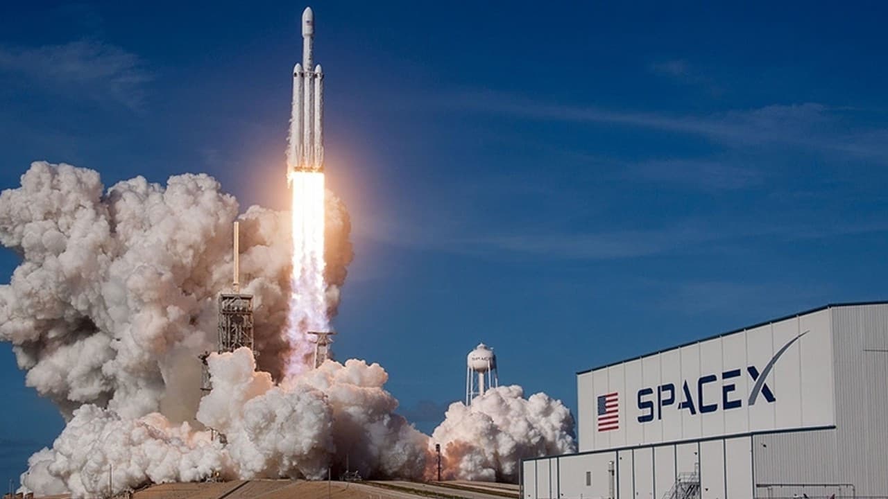 SpaceX halka arz için başvuru yaptı