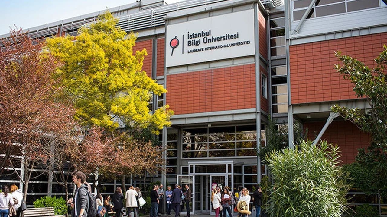 İstanbul Bilgi Üniversitesi Cumhurbaşkanlığı kararıyla kapatıldı