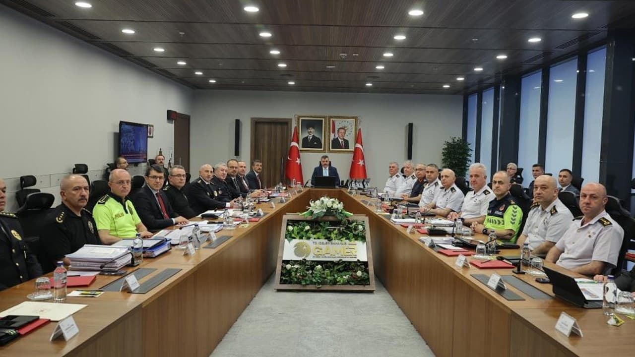 NATO Zirvesi öncesi İçişleri Bakanlığı güvenlik toplantısı yaptı