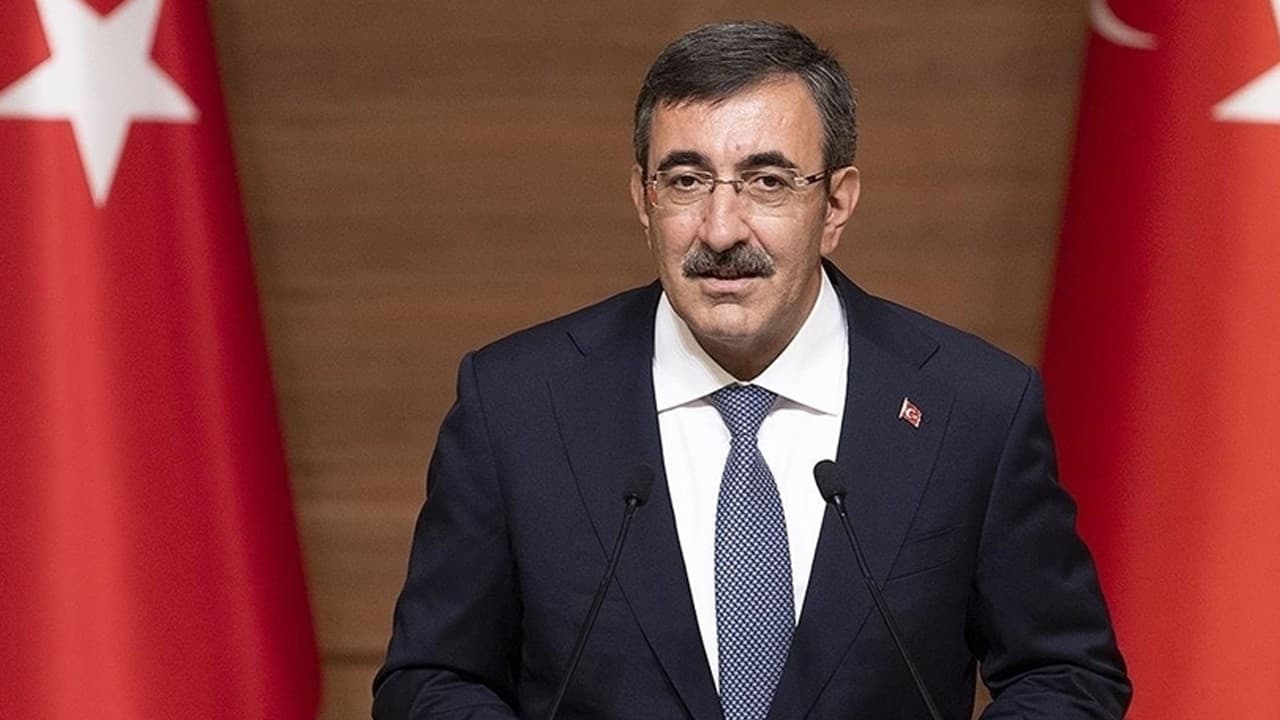 Cumhurbaşkanı Yardımcısı Yılmaz'dan Kurban Bayramı tebrikleri