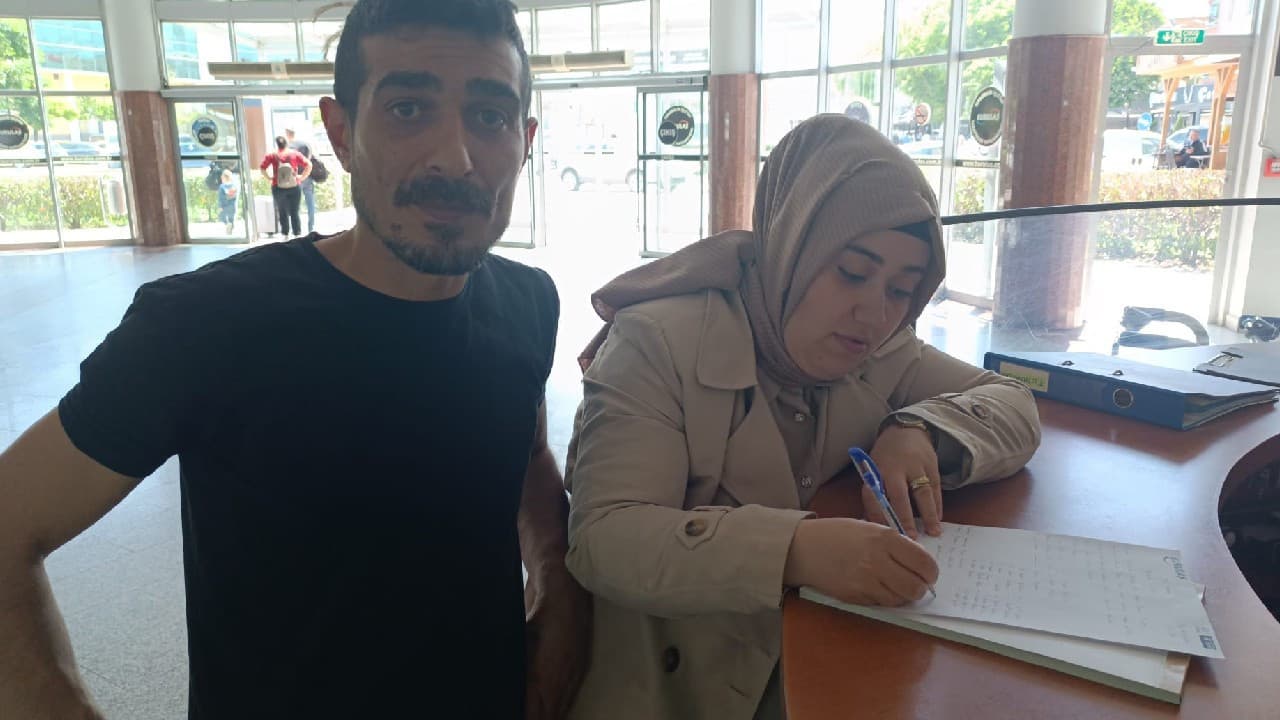 İnegöl'de otogarda unutulan çanta içinde 3,5 milyon lira değerinde altın bulundu