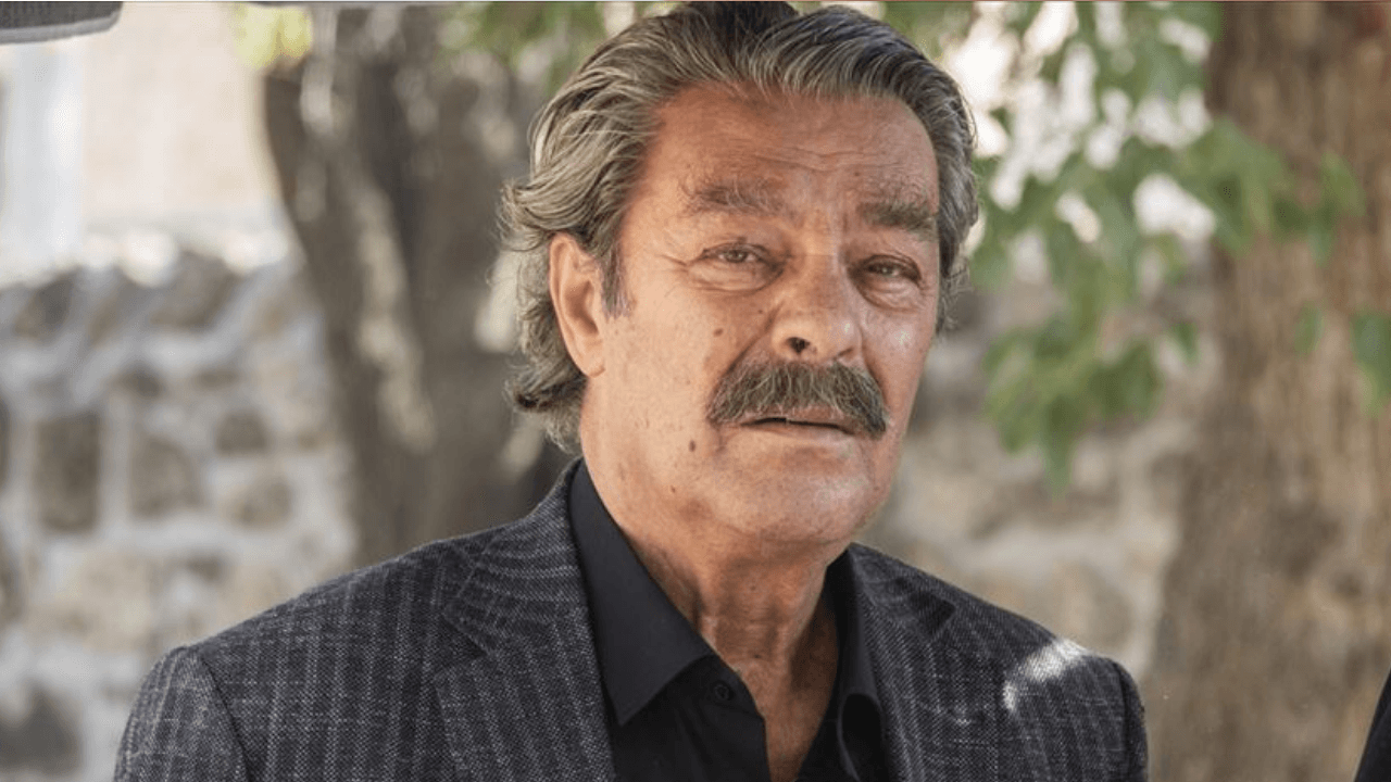 Kadir İnanır hastanede tedavi görüyor, sağlık durumu merak ediliyor.