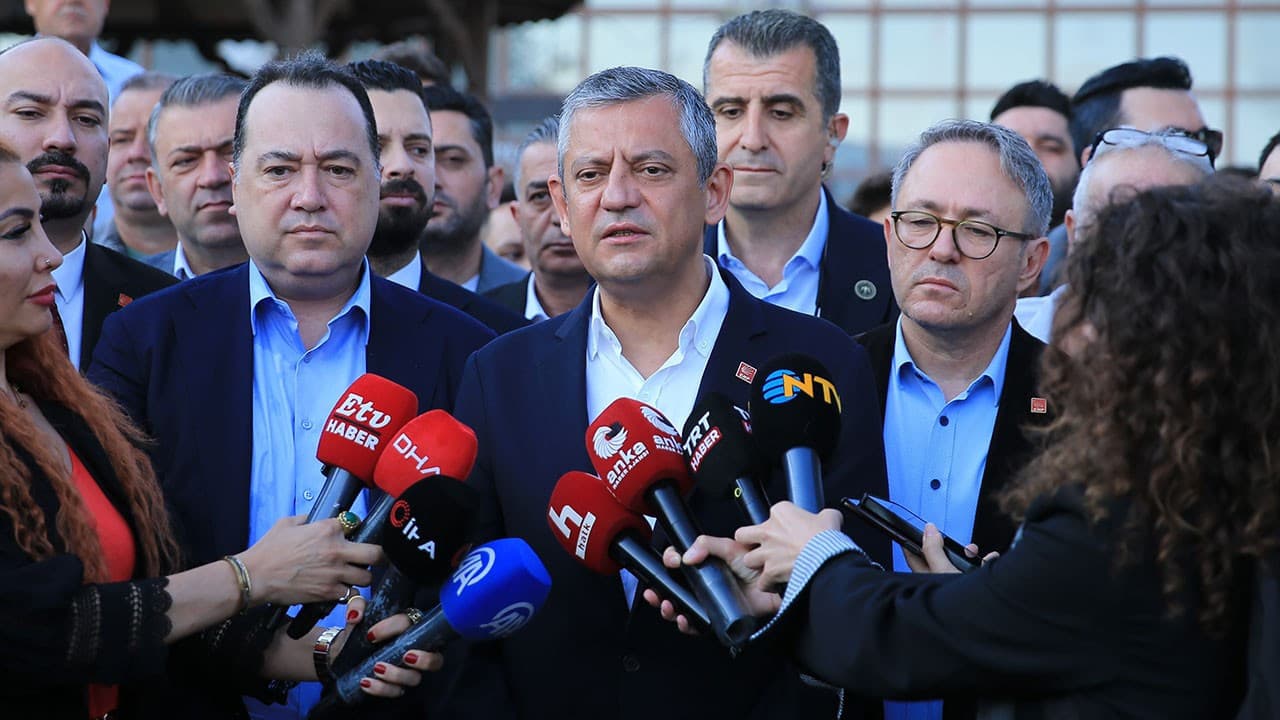 Özgür Özel ve Veli Ağbaba'ya yönelik soruşturmada yetkisizlik kararı verildi