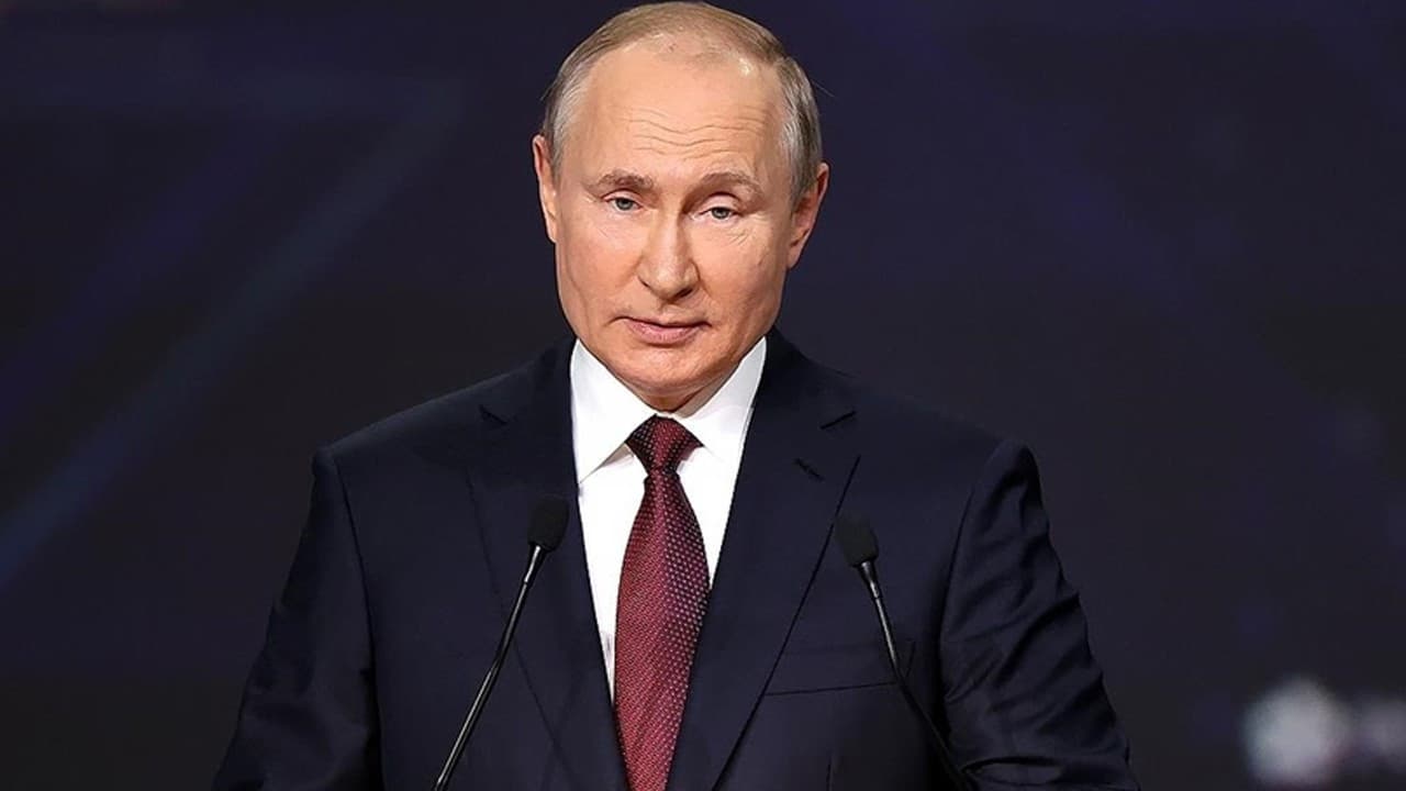 Putin, resmi ziyaret için Kazakistan'a gitti