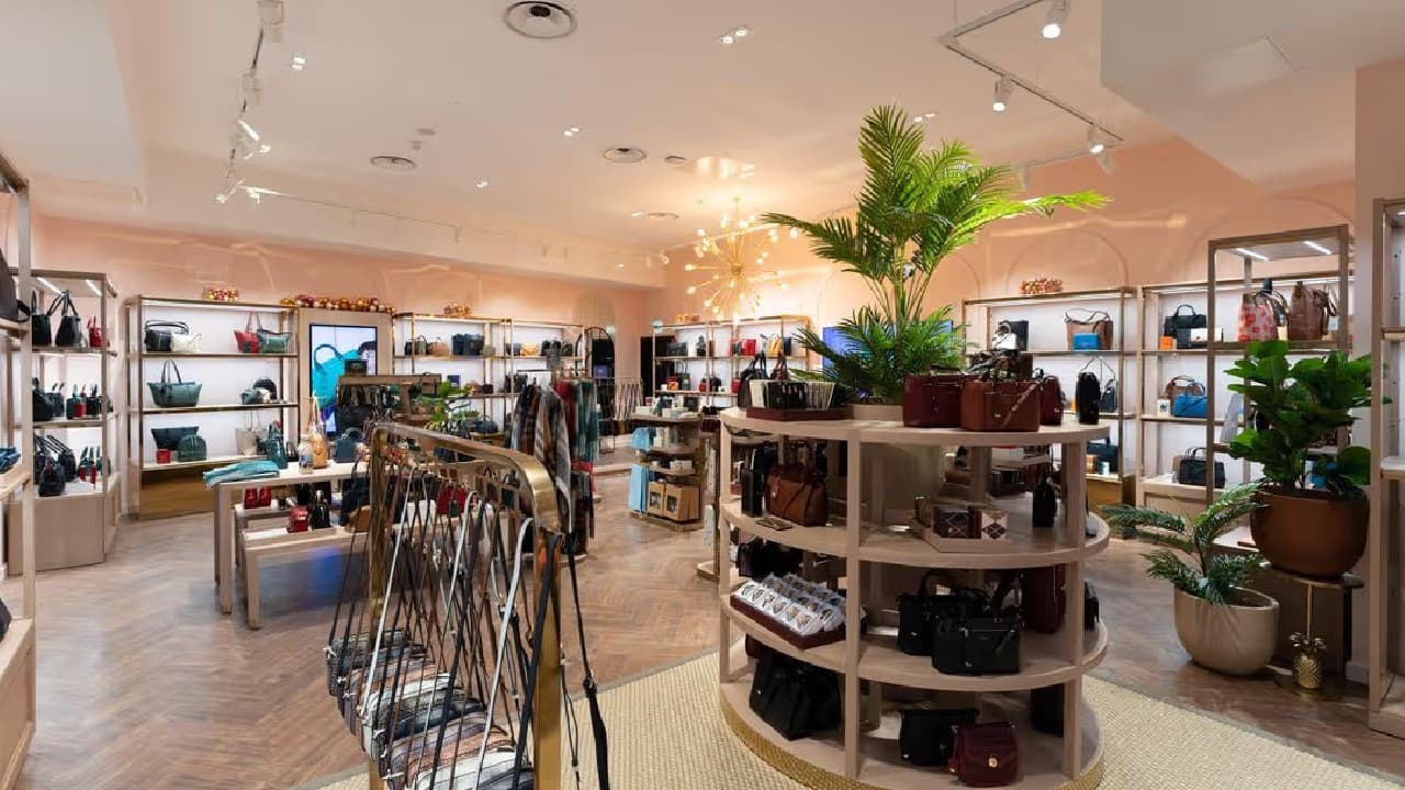 Radley, İngiltere'deki tüm mağazalarını kapatıyor