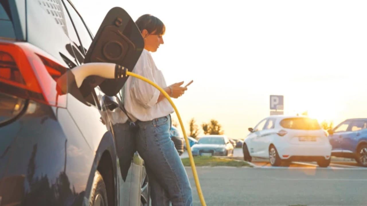Türkiye'de elektrikli ve hibrit otomobillerin pazar payı yüzde 50'yi aştı