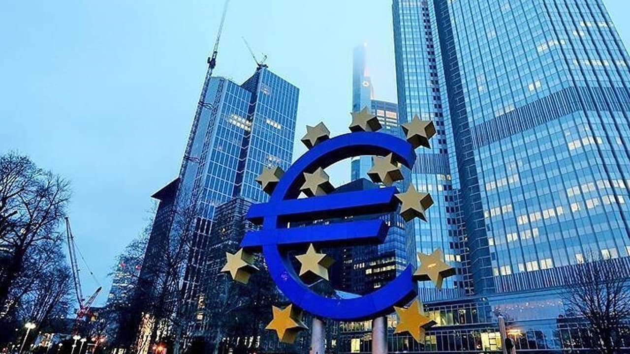 ECB'de faiz kararları enflasyon nedeniyle tartışmalı hale geldi