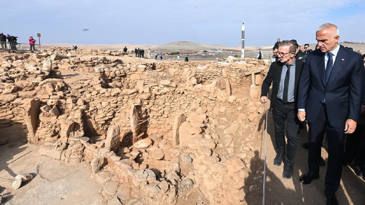 Karahantepe'de koruma çatısı ve ziyaretçi merkezi tamamlanıyor