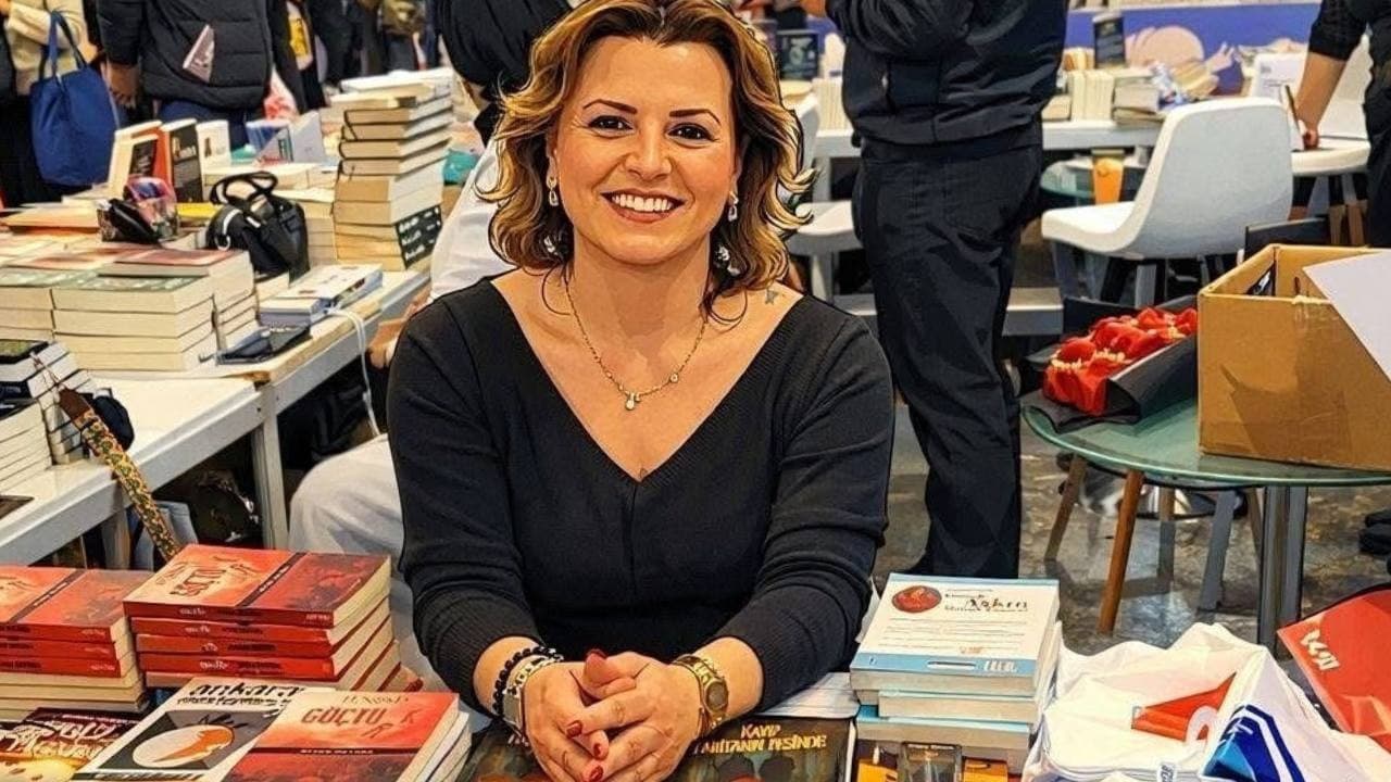 Yazar Ayten Öztürk, bayram ziyareti sırasında öldürüldü