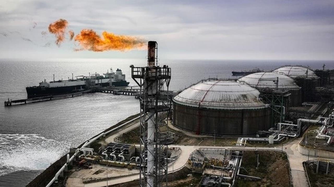 Türkiye ve Azerbaycan'dan 33 milyar metreküp doğal gaz anlaşması