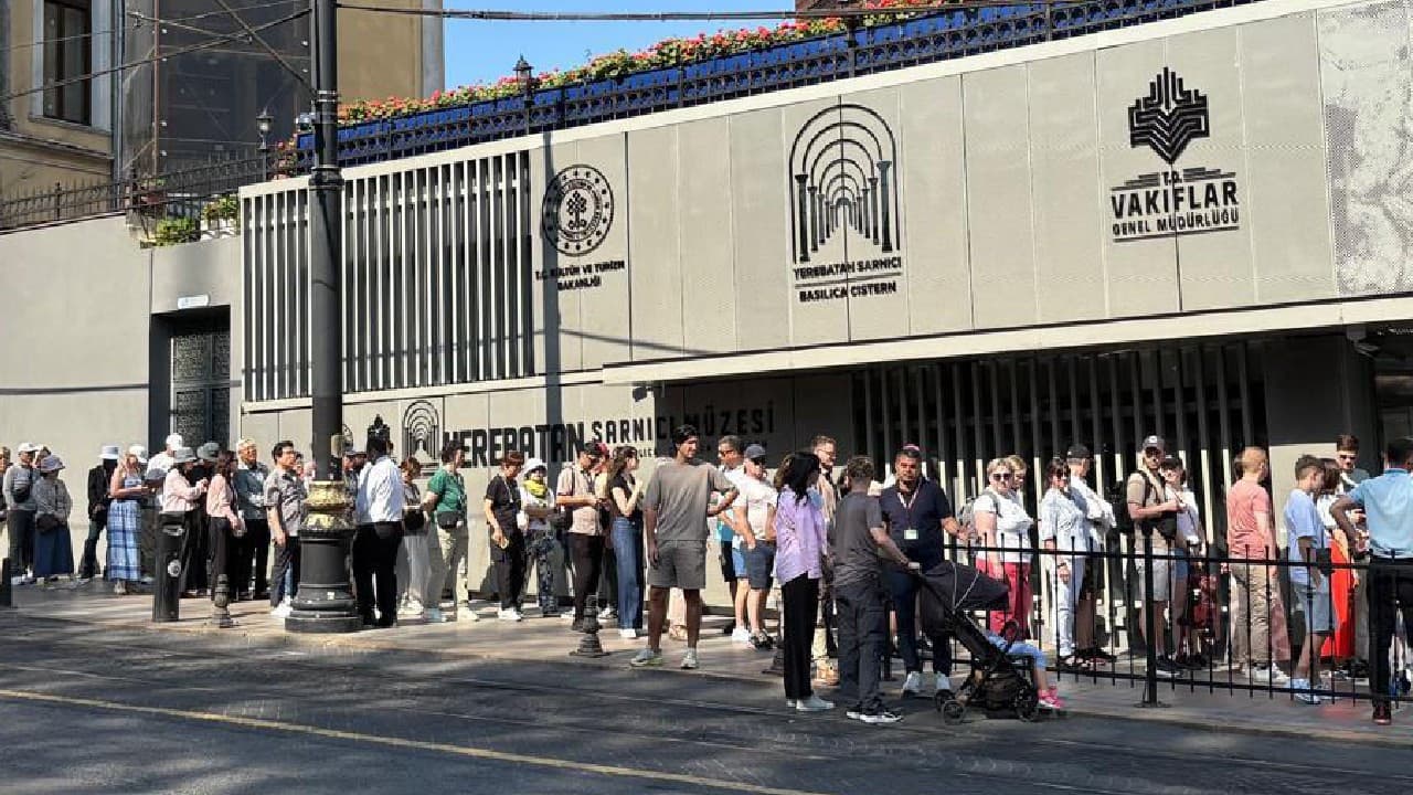 Yerebatan Sarnıcı yeniden açıldı! Türk vatandaşlarına haziran boyunca ücretsiz ziyaret fırsatı