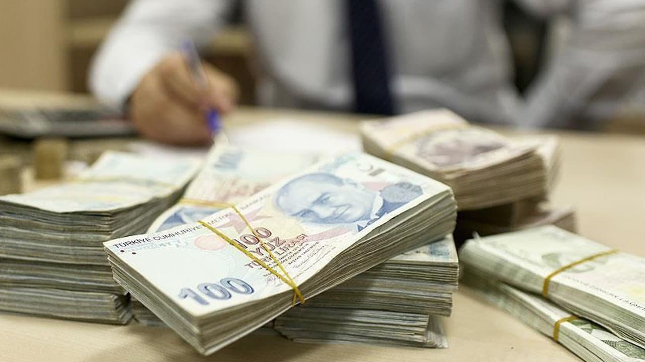 Hazine, tahvil ihalesiyle 13,2 milyar lira borçlandı