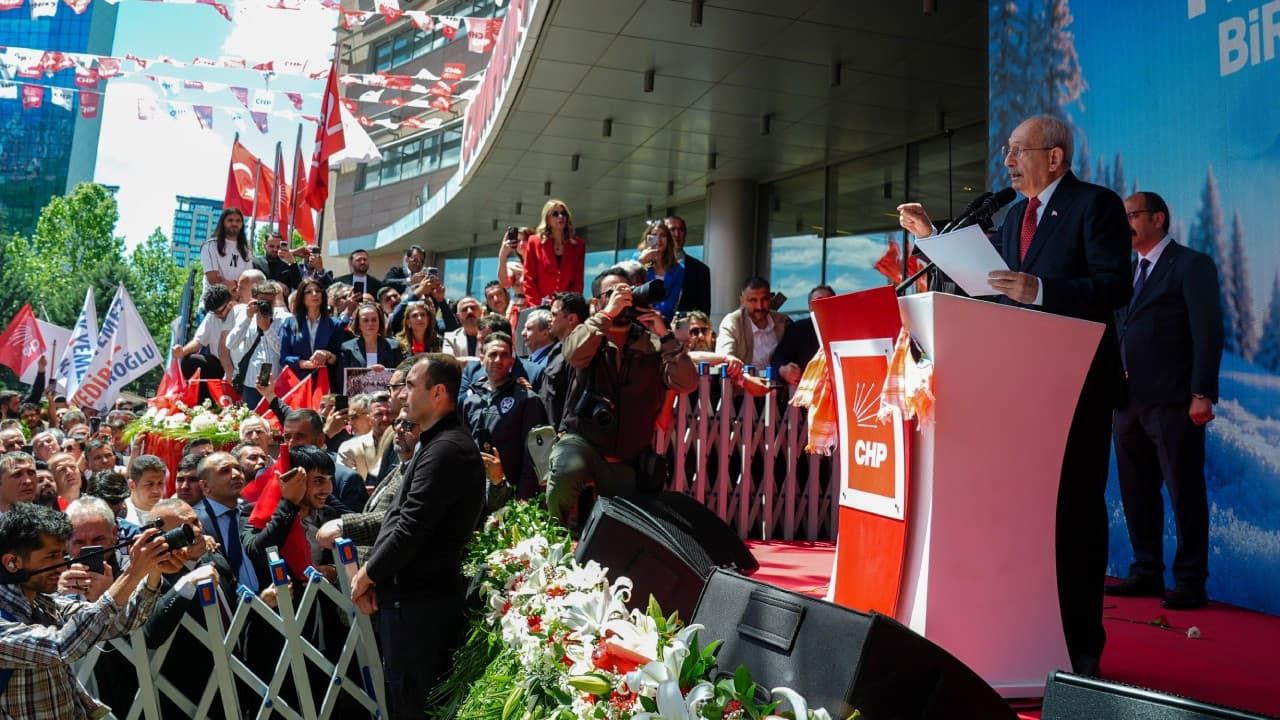 Kılıçdaroğlu, partililere birlik çağrısı yaptı ve toplantıya davet etti
