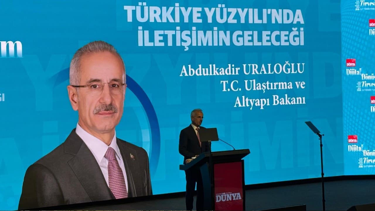 Bakan Uraloğlu Dijital Dönüşüm Zirvesi'nde 6G hazırlıklarını duyurdu