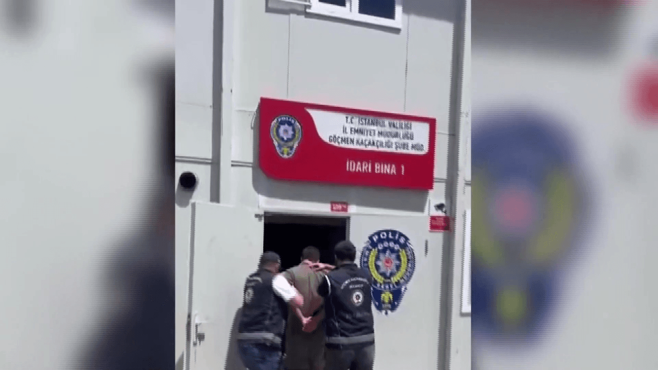 Interpol'un aradığı şüpheli İstanbul Havalimanı'nda yakalandı