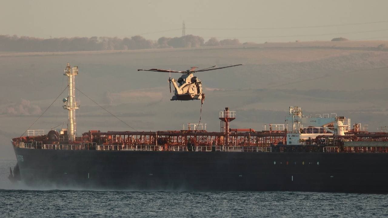 İngiltere, Rus tankerine İngiliz Kanalı'nda müdahale etti