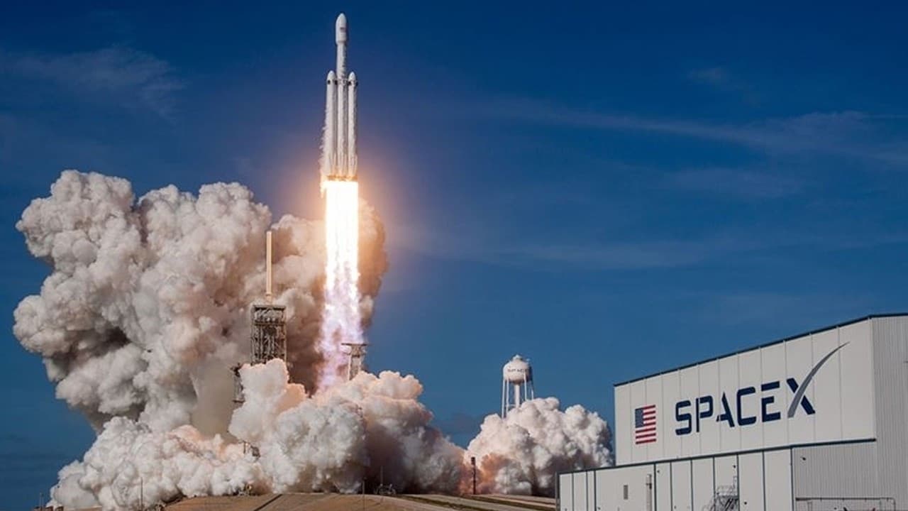SpaceX, halka arzda 85,7 milyar dolar brüt gelir elde etti