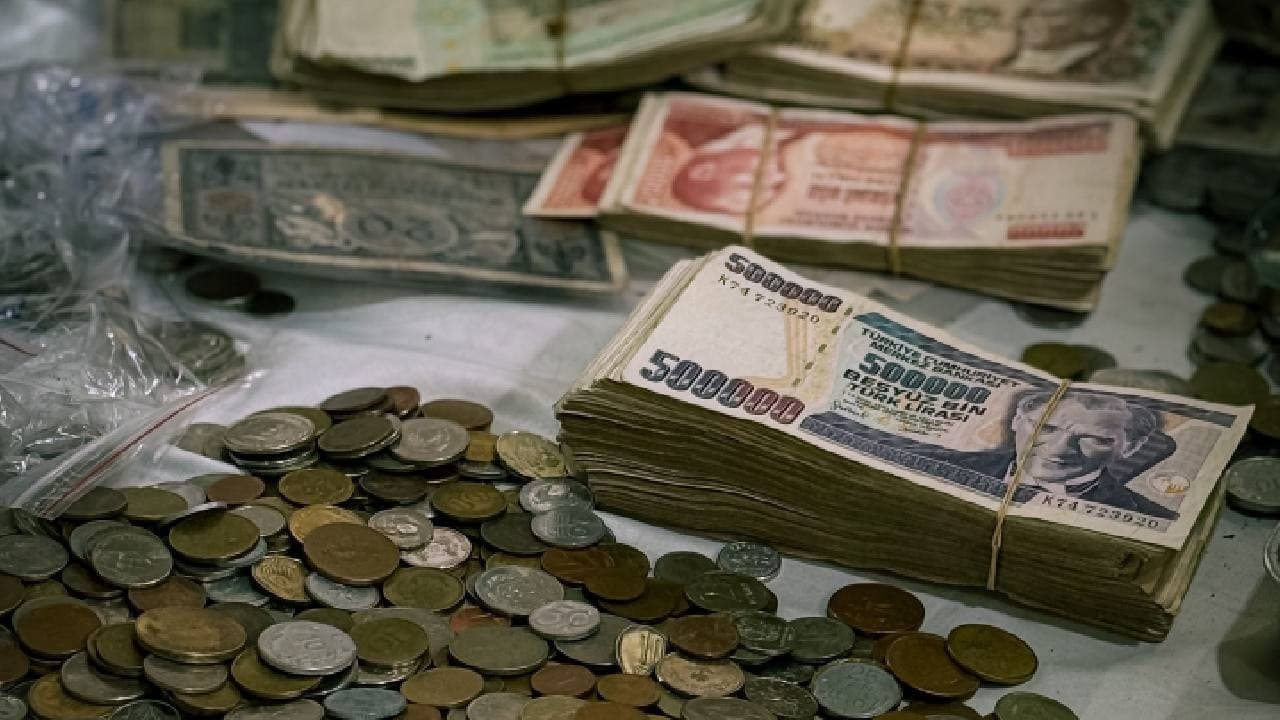 Trilyon dolarlık banknotlar bir gecede kayboldu