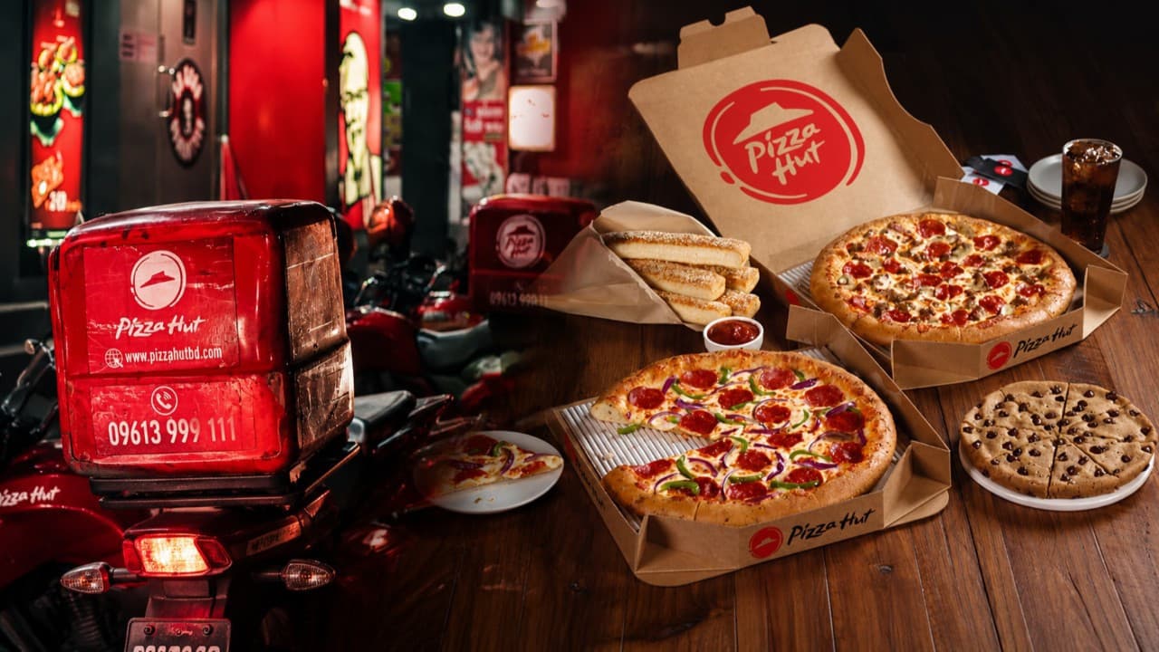Pizza Hut, Yum Brands tarafından 2,7 milyar dolara satıldı.