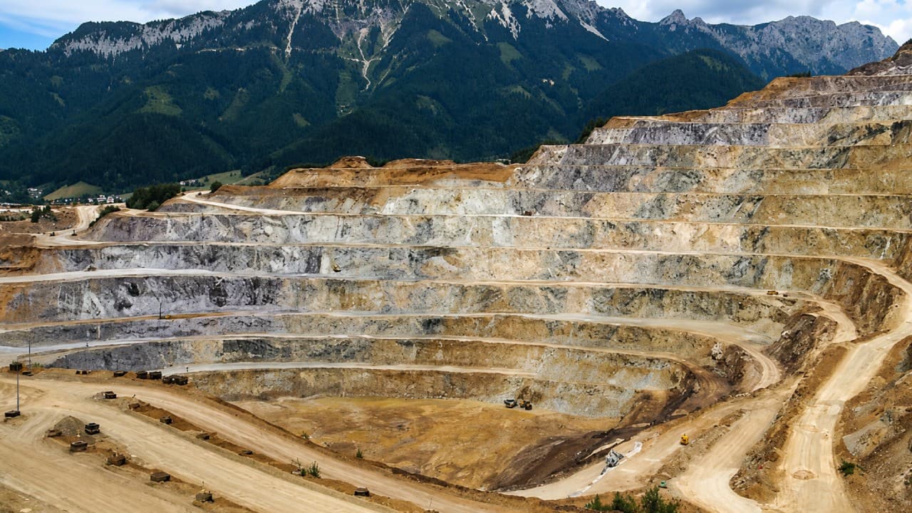 Özbekistan kritik minerallerde işleme merkezi olmayı hedefliyor
