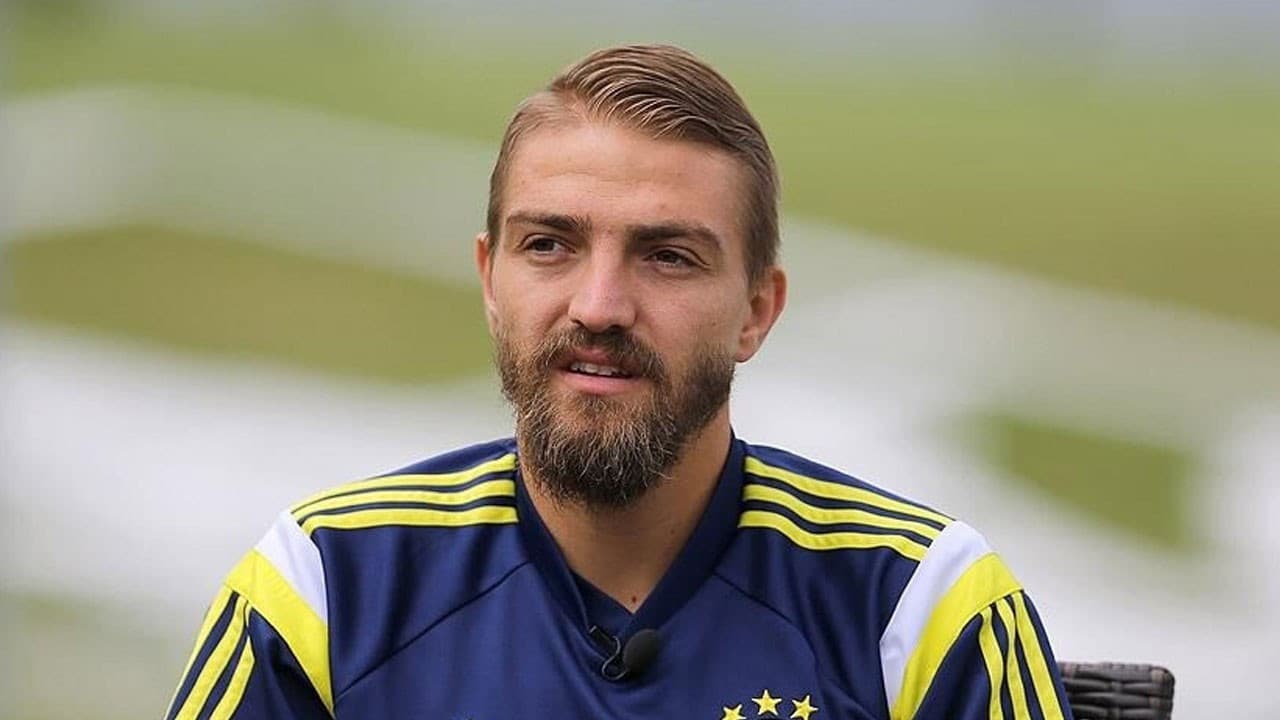 Caner Erkin futbol kariyerini 37 yaşında sonlandırdı