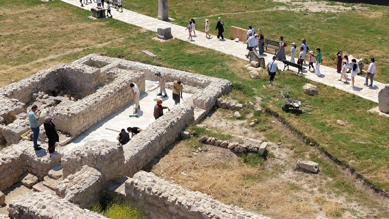 Hadrianapolis Antik Kenti'nde ziyaretçi sayısı artıyor