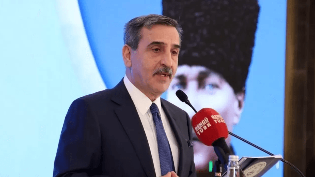 Kamu-Sen AYM önünde ilave ek ödeme talep etti