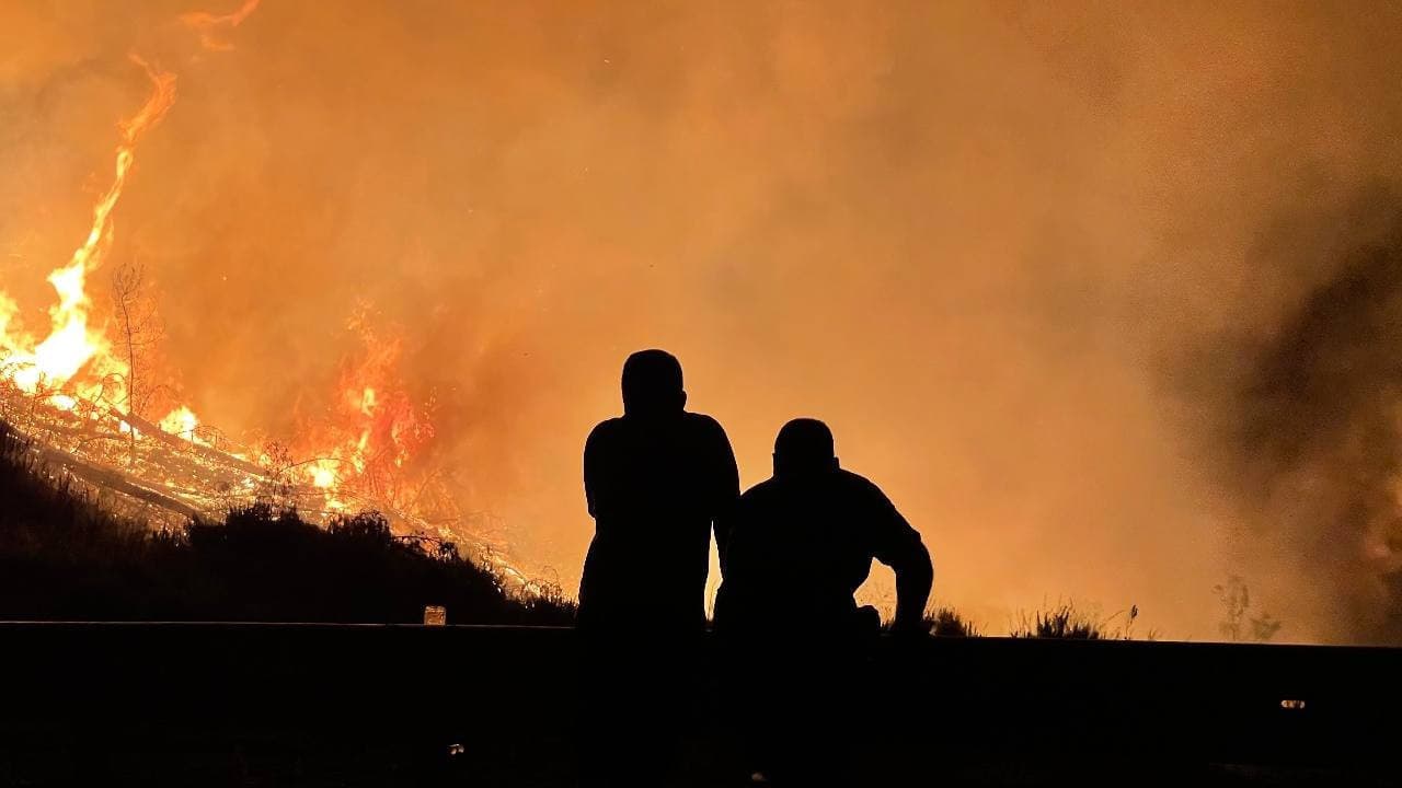 Los Angeles'ta yangın nedeniyle acil durum ilan edildi