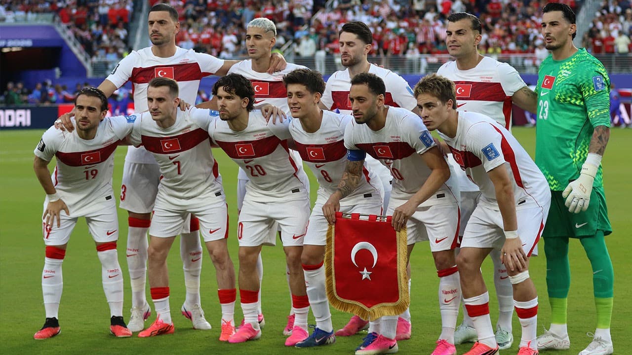 A Milli Futbol Takımı FIFA sıralamasında 10 basamak geriledi