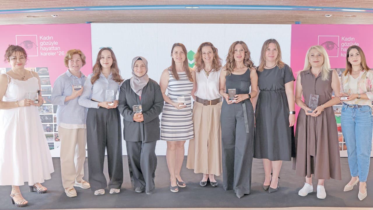 Kadın Gözüyle Hayattan 118 Bin Fotoğraf Karesi Sergilendi