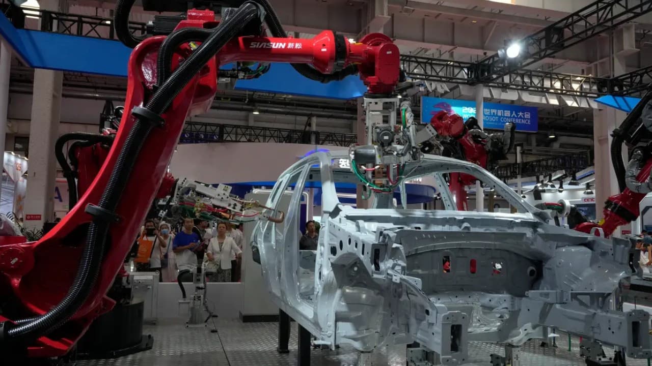General Motors, 1000 işçiyi işten çıkarıp 50 robot aldı