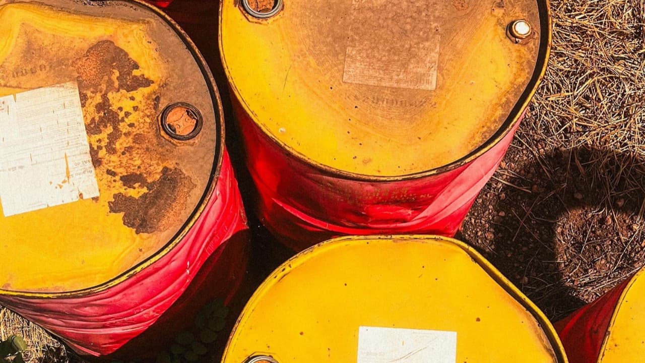 JPMorgan, petrol fiyatları için 2027 tahminlerini düşürdü