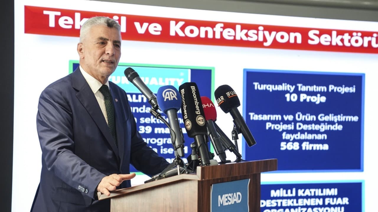 Bakan Bolat: Tekstil siparişleri Türkiye'ye geri dönüyor