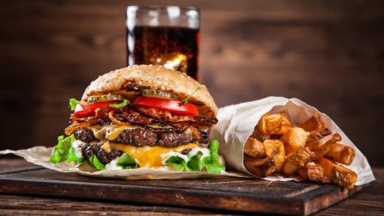 Restoran zincirleri uygun fiyatlı menülere geçiş yapıyor