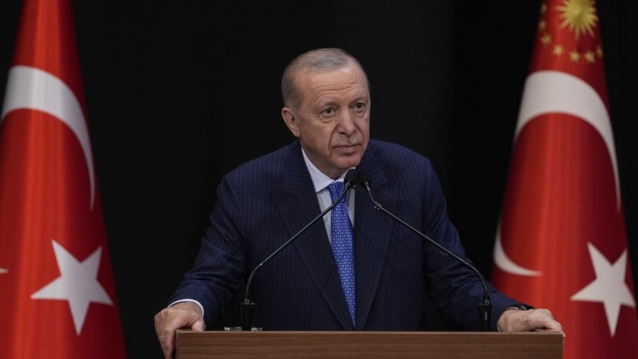 Cumhurbaşkanı Erdoğan, AK Parti teşkilatına icraat vurgusu yaptı