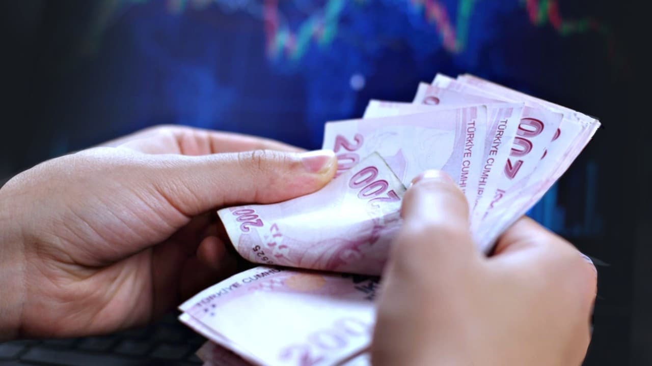 Dolar/TL için yeni tahminler açıklandı: Bankalar farklı senaryolar sunuyor