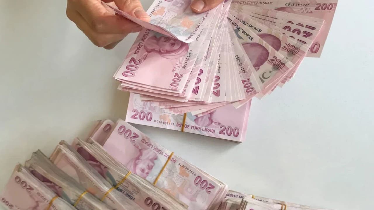 Bankaların mevduatı düştü, kredi hacmi 26 trilyonu aştı