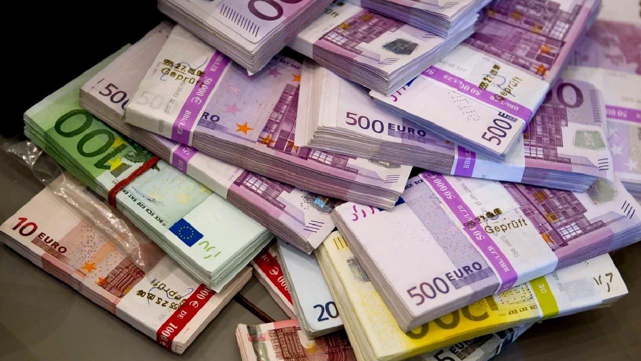 Yunanistan, borcunu azaltmak için 2,5 milyar Euro'luk erken ödeme planlıyor