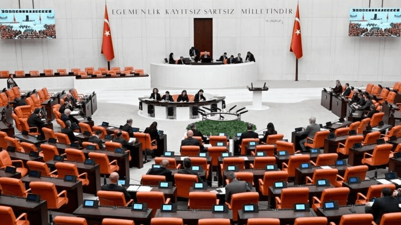12. Yargı Paketi'nin Meclis'teki durumu nedir?