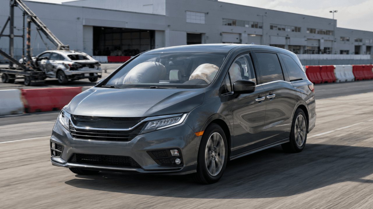 Honda Odyssey hava yastığı sorunu inceleniyor