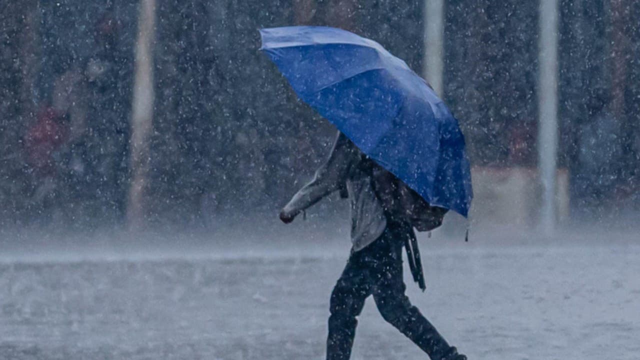 Meteoroloji'den kuvvetli sağanak ve rüzgar uyarısı