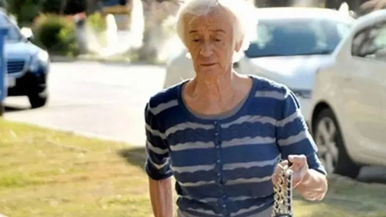 Olcay Baykal, Deniz Baykal'ın eşi, 88 yaşında hayatını kaybetti