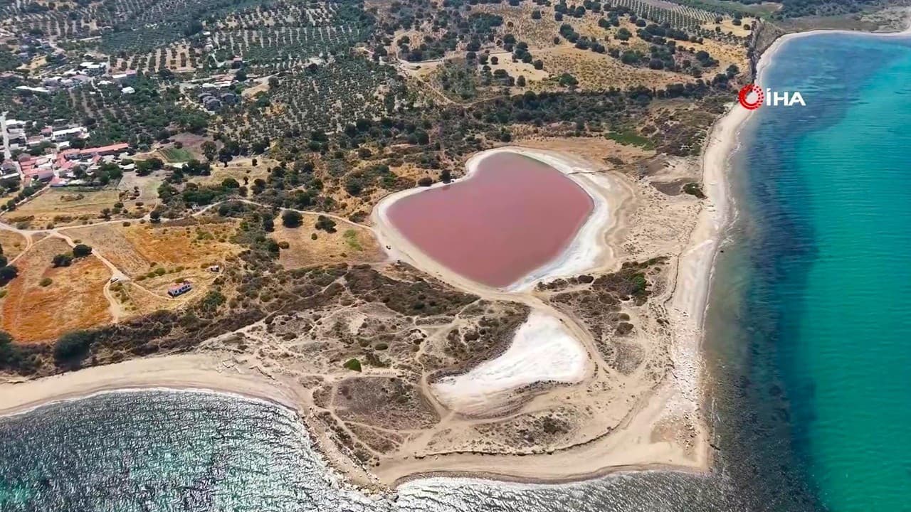 Çanakkale'deki Kalpli Göl, dünyada sadece 8 tane bulunan pembe gölden biri