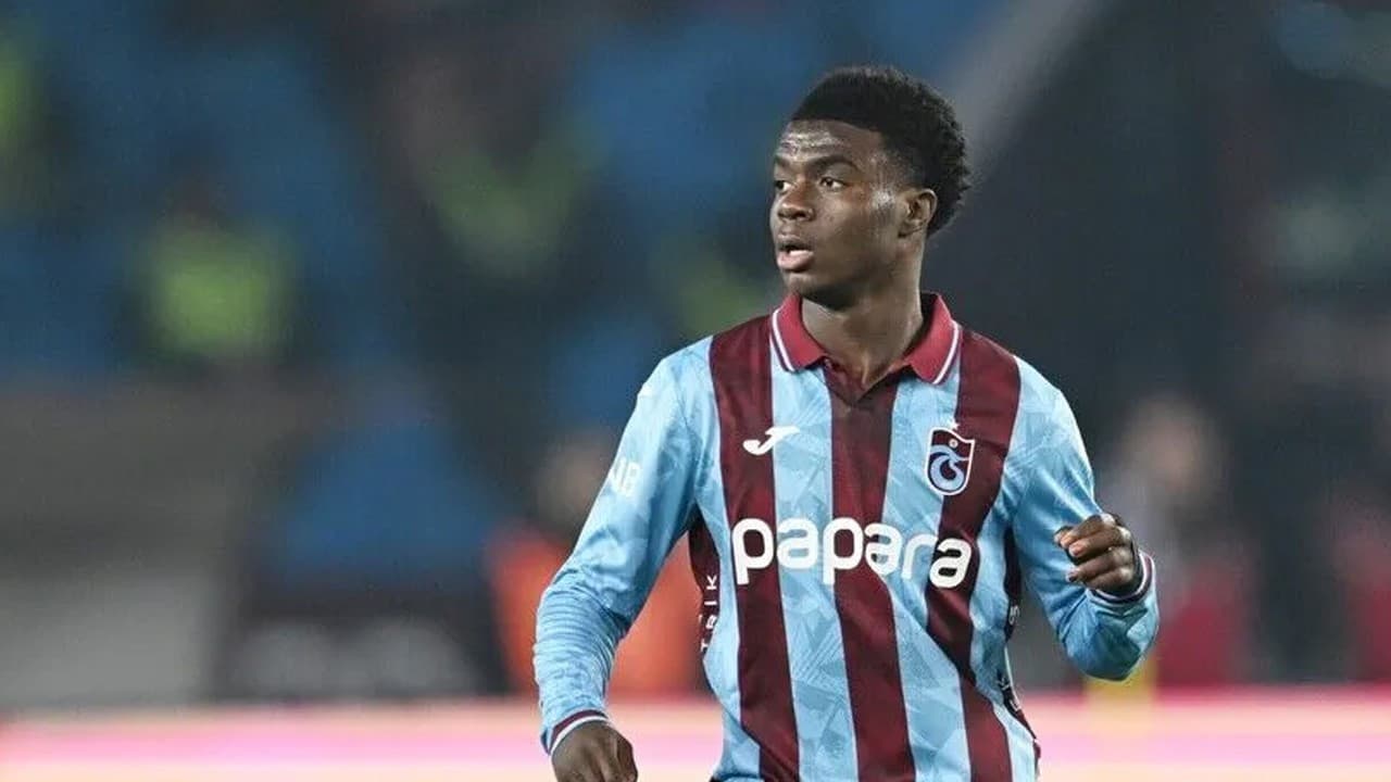 Trabzonspor'dan Oulai, Fiorentina'ya transfer oldu